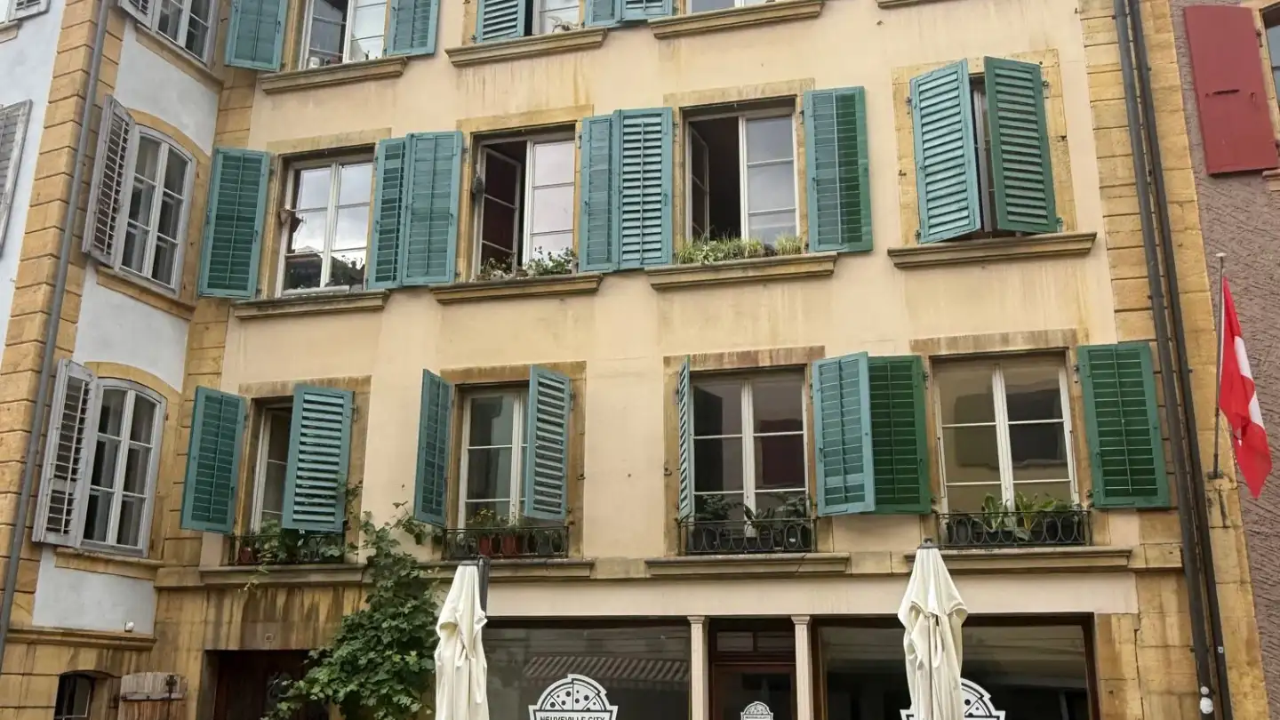 Mehrfamilienhaus kaufen - Rue Du Marché 12, 2520 La Neuveville - Foto 2