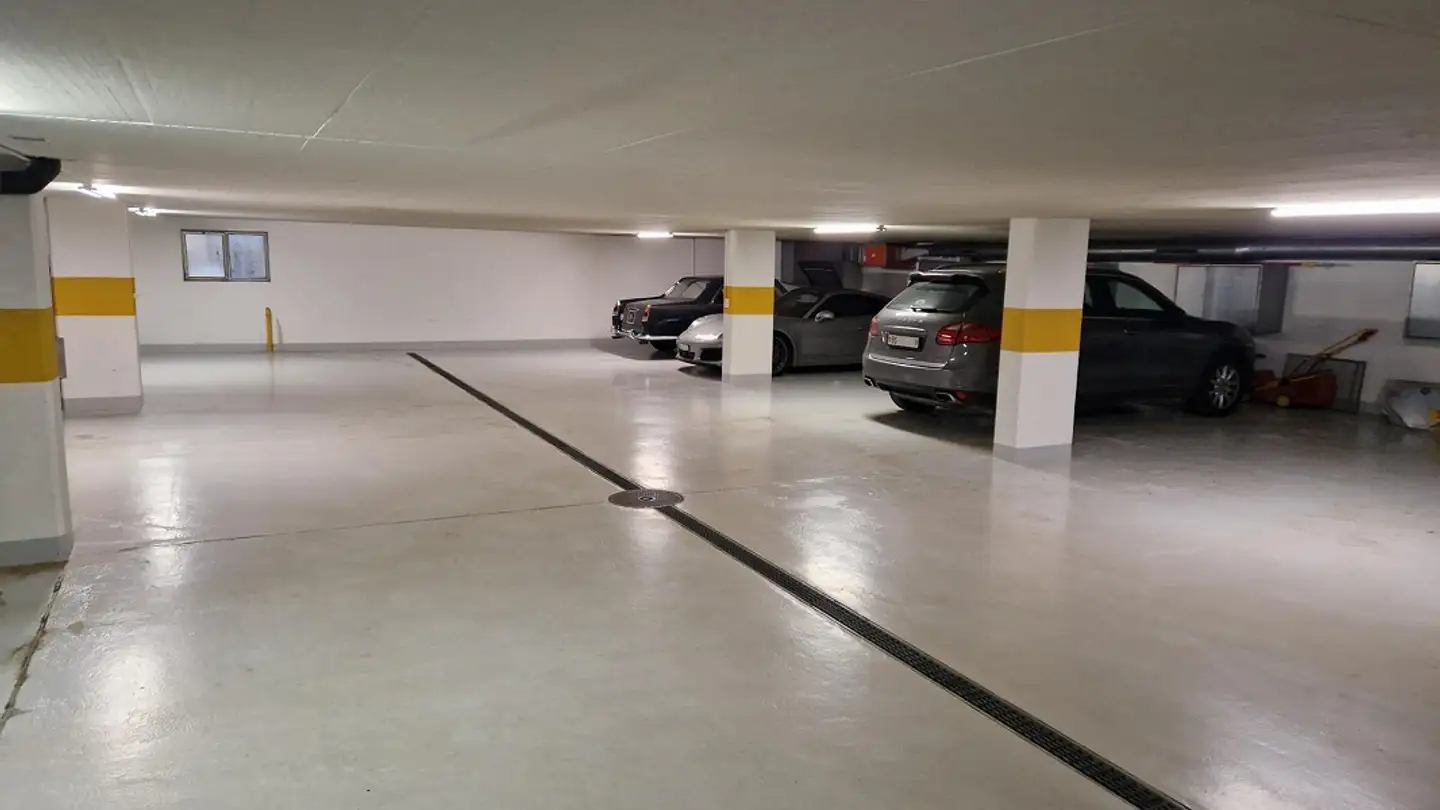 Single garage for rent - Im Tiefen Boden, 4059 Basel