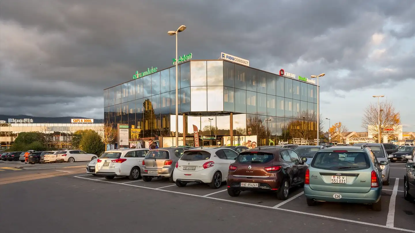 Place de parking souterraine à louer - 1400 Yverdon-les-Bains