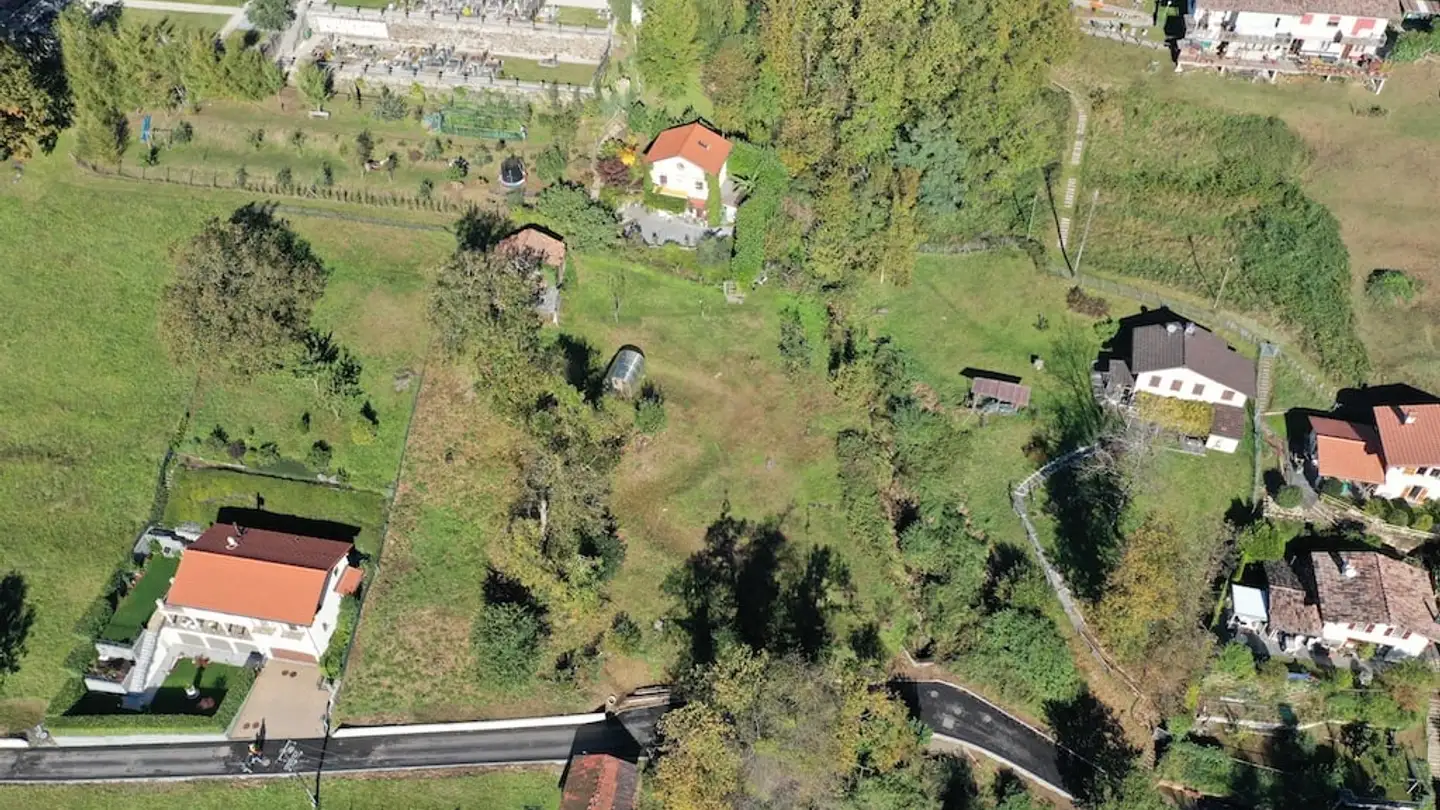Constructible plot for sale - Bidogno, 6958 Corticiasca