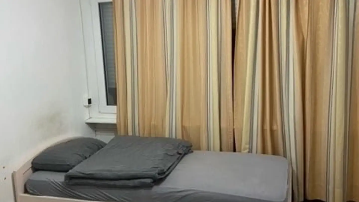 Single room for rent - Bahnhofstrasse 172, 6423 Seewen SZ