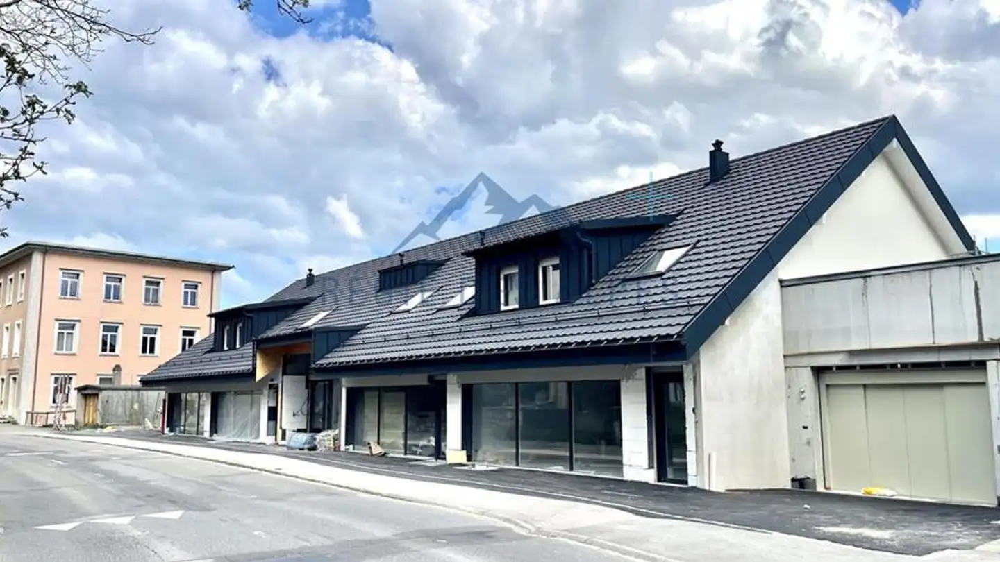 Shop for rent - 1347 Le Sentier - Photo 4