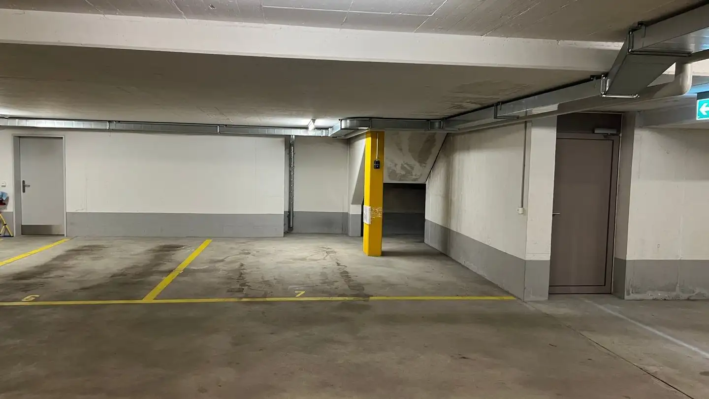 Parcheggio sotterraneo in affitto - Strangenholzstrasse 19a, 8633 Wolfhausen - Foto 3
