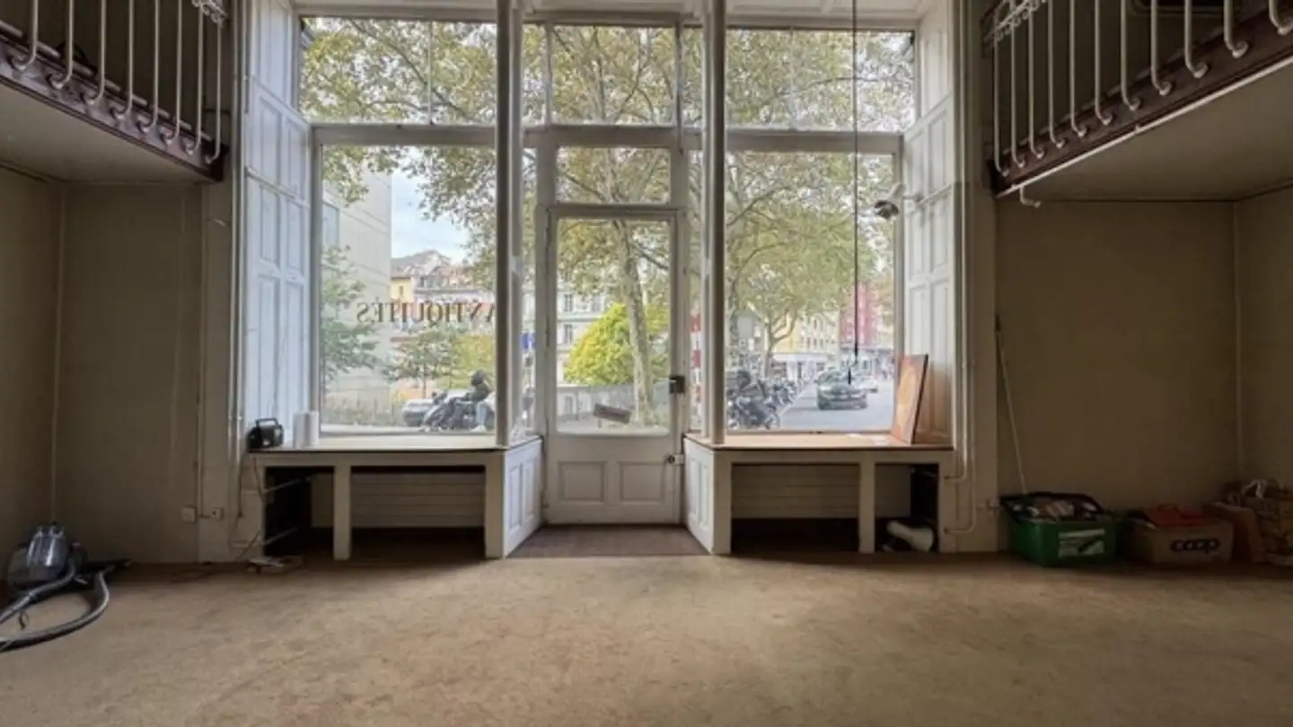 Mixed-use building for rent - Place Du Tunnel 2, 1005 Lausanne