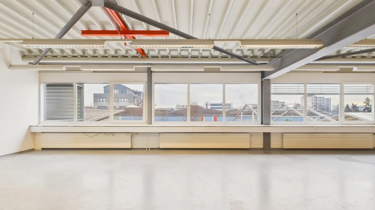 Office space for rent - 8606 Nänikon