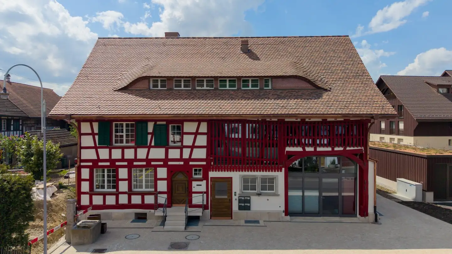 Attique à louer - Dorfstrasse 22, 8447 Dachsen - Photo 2