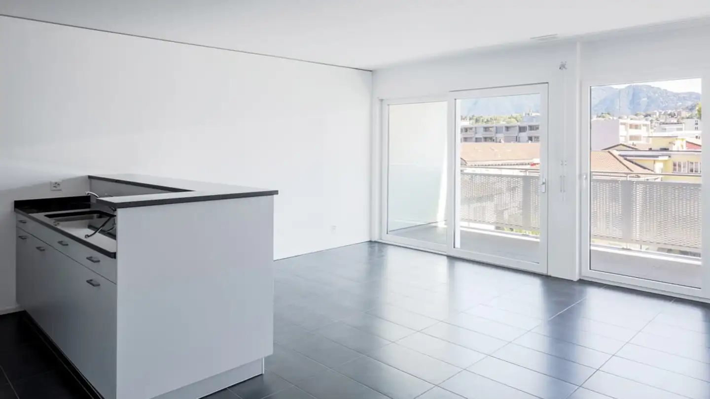 Apartment for rent - Corso San Gottardo 107b, 6830 Chiasso - Photo 2