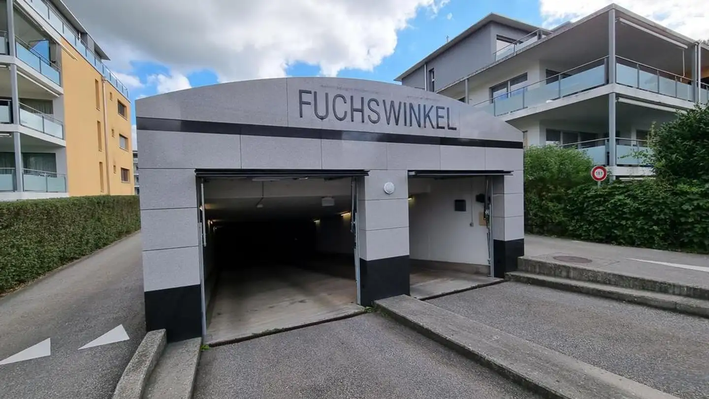 Place de parking souterraine à louer - Im Fuchswinkel 2b, 5032 Aarau Rohr