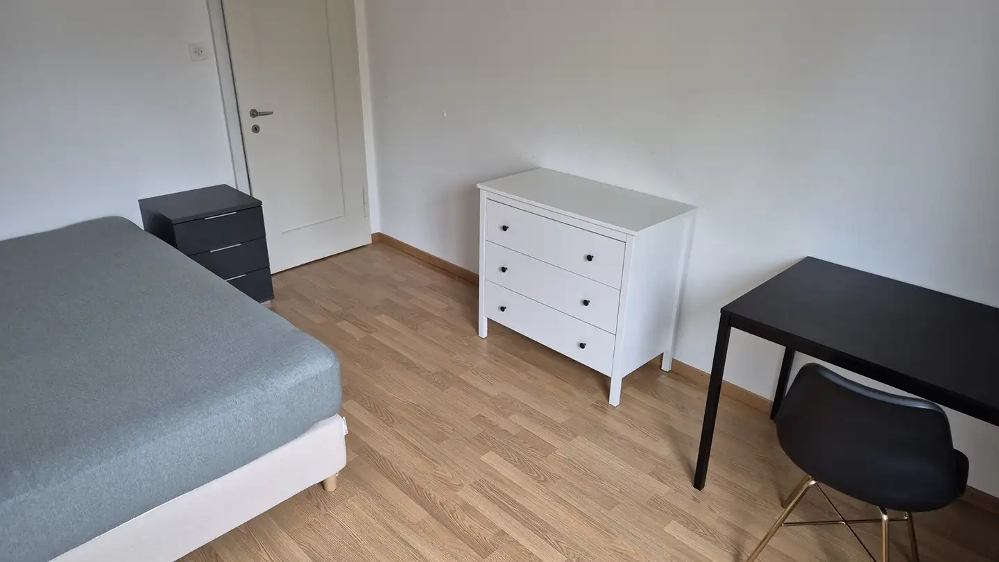 Chambre à louer - 8610 Uster