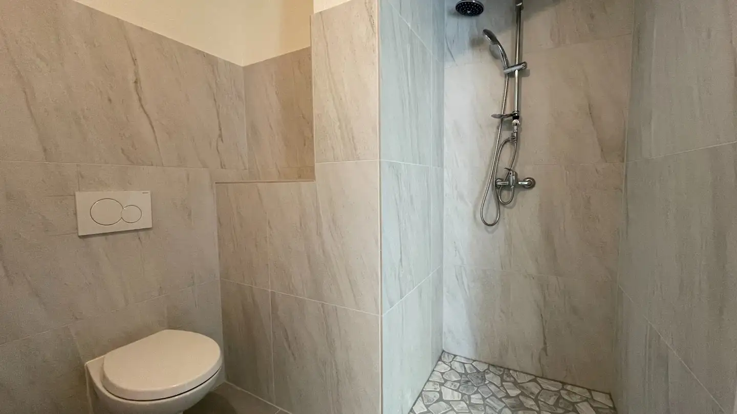 Appartamento in affitto - Via Del Battistone 4, 6533 Lumino - Photo 4