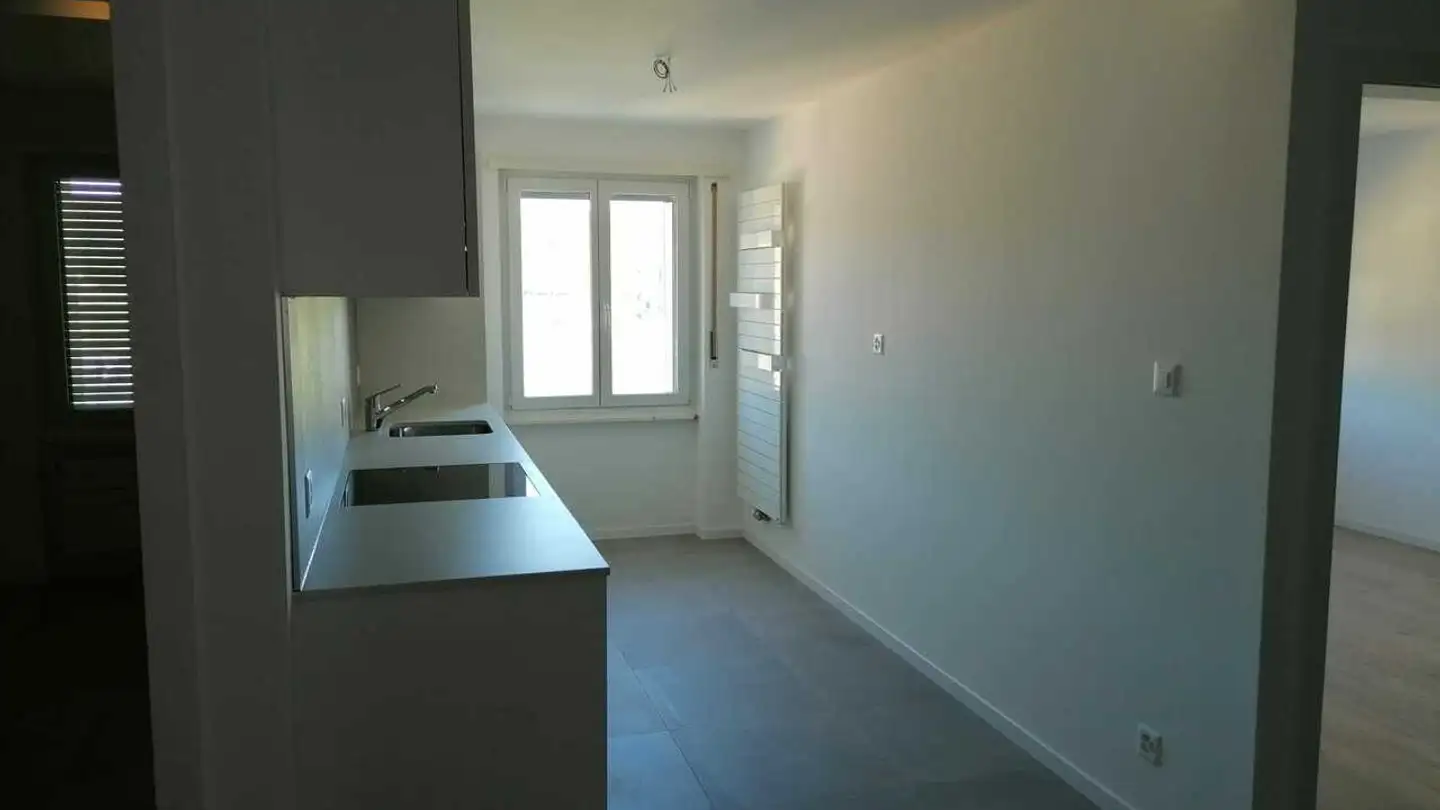 Appartamento in affitto - Rue du Tertre 4, 2400 Le Locle - Foto 2