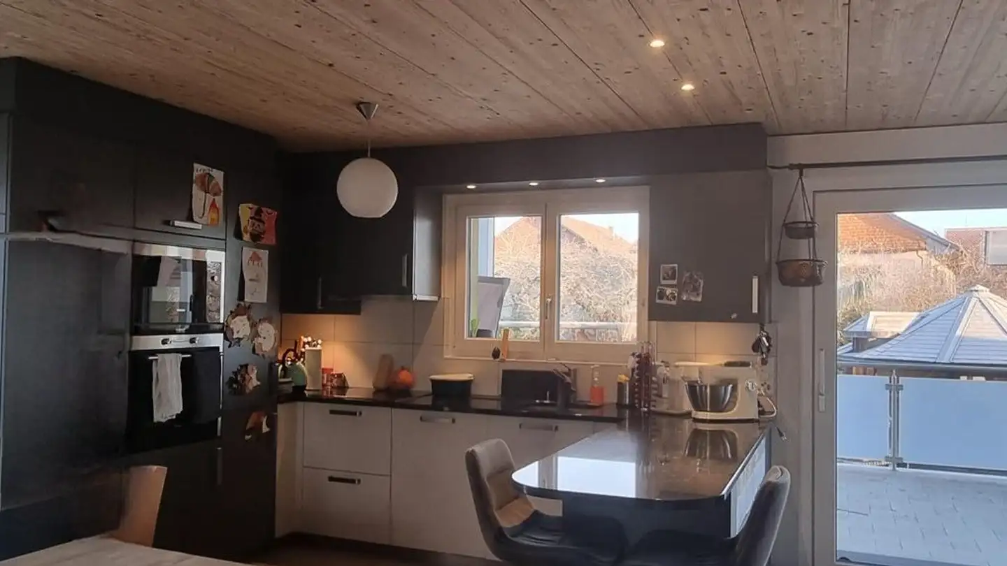 Row house for rent - 1038 Bercher - Photo 2