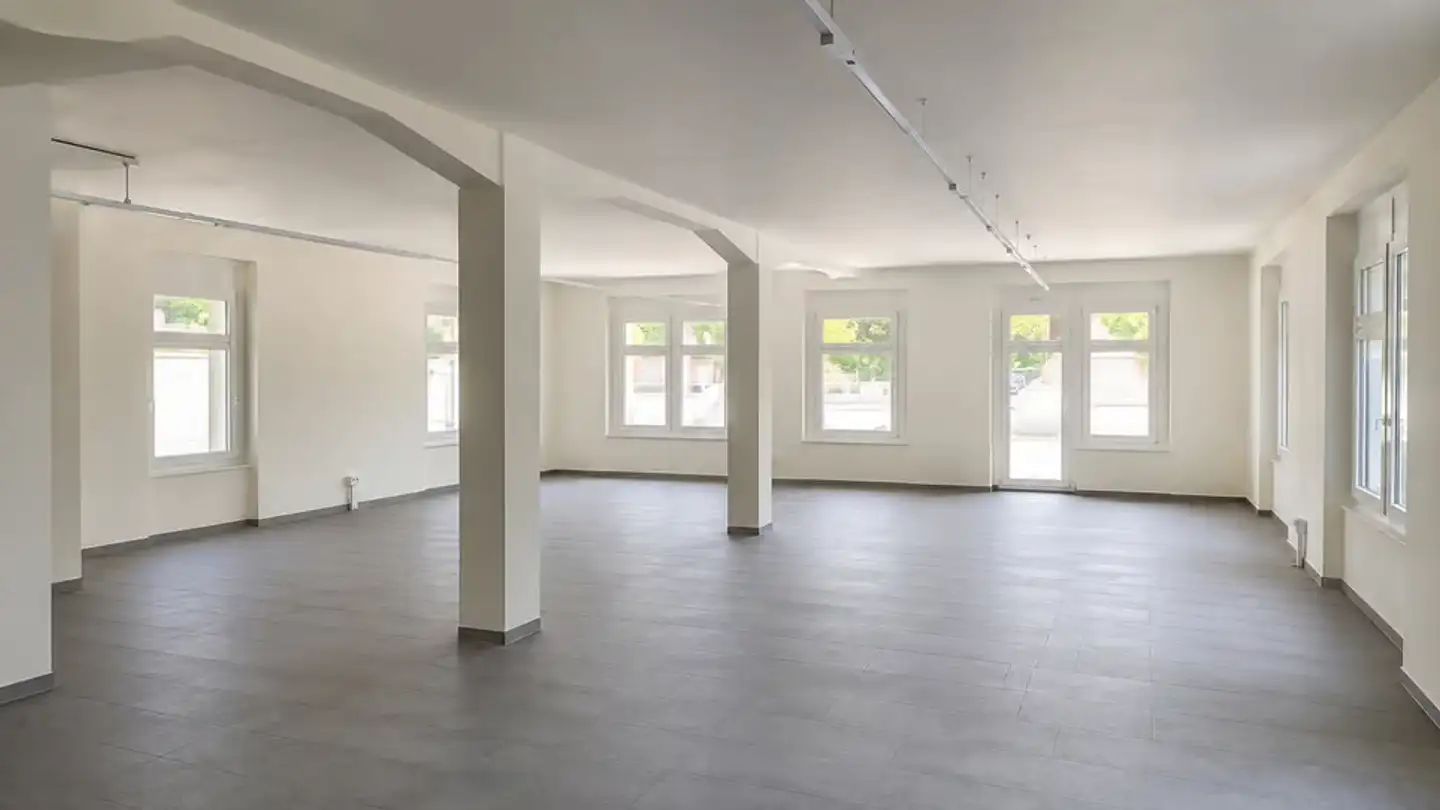 Commercial à louer - Gurnigelstrasse 36, 2560 Nidau