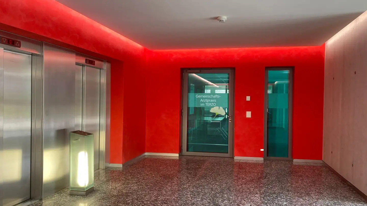 Studio medico in affitto - Täfernstrasse 26, 5405 Dättwil AG - Photo 3