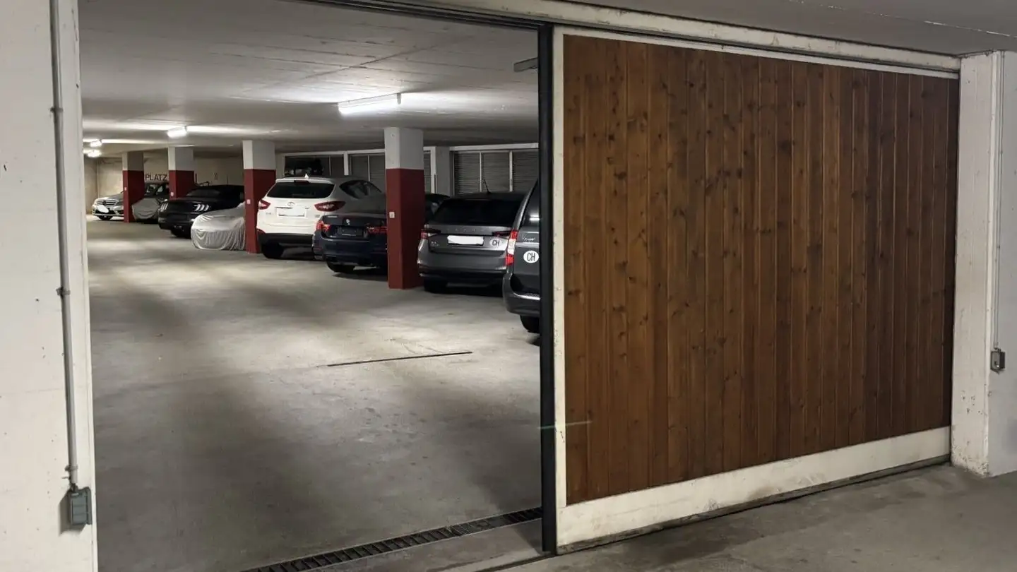Tiefgaragenstellplatz mieten - Hauptstrasse 48, 8832 Wollerau