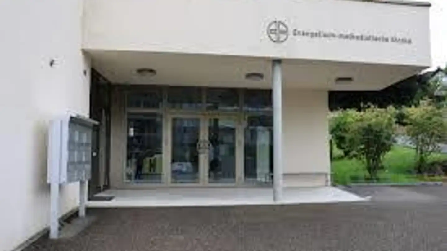 Place de parking souterraine à louer - Holbergstrasse 9, 8302 Kloten