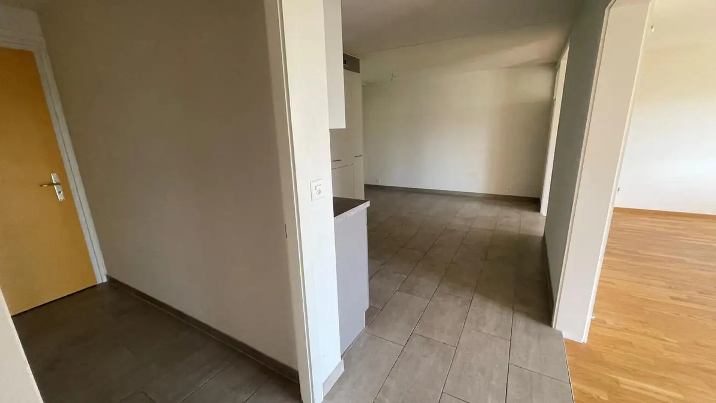 Apartment for rent - Chemin des Vignerons 9, 2072 St-Blaise - Photo 4