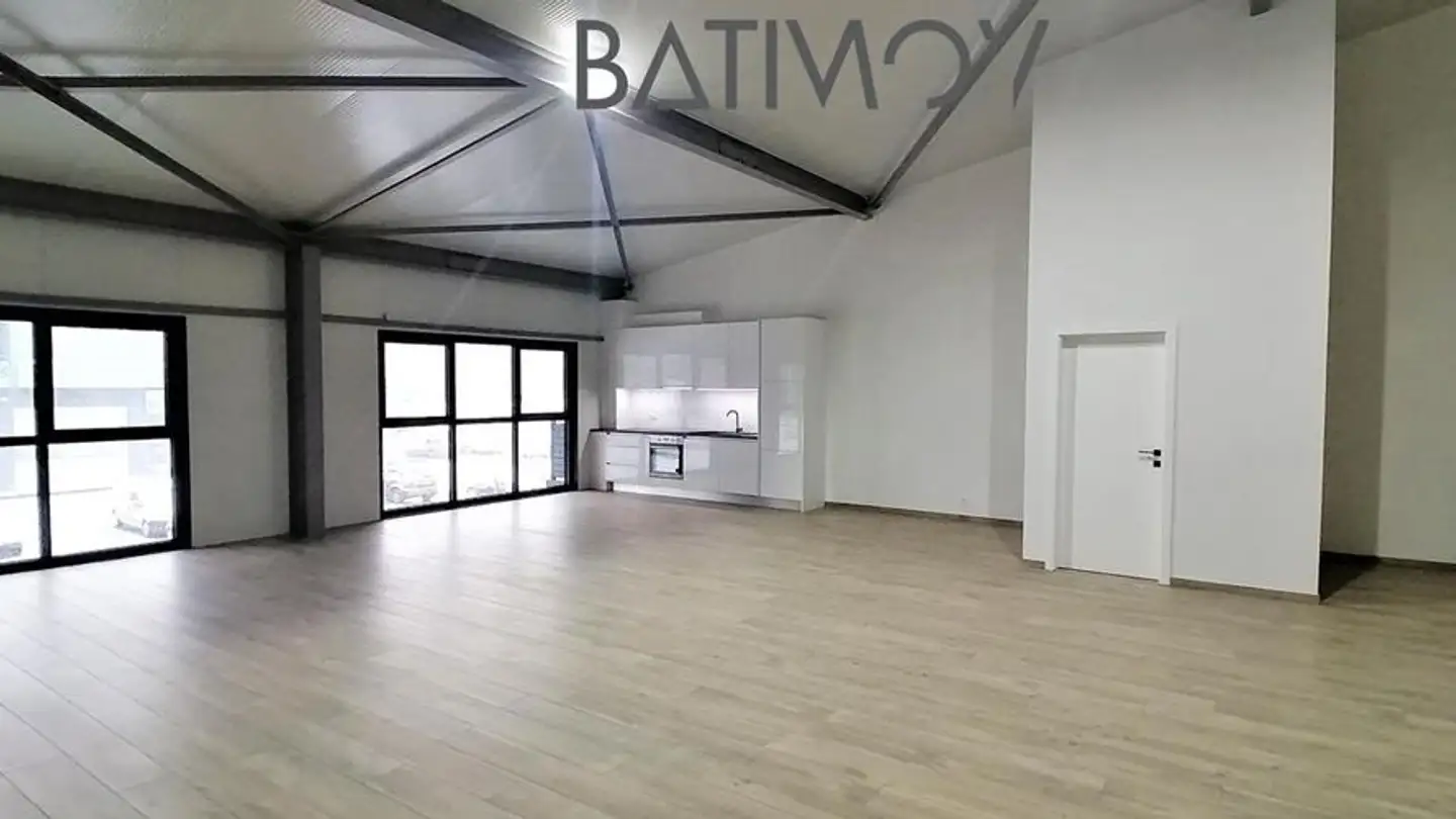 Mixed-use building for rent - 1852 Roche VD