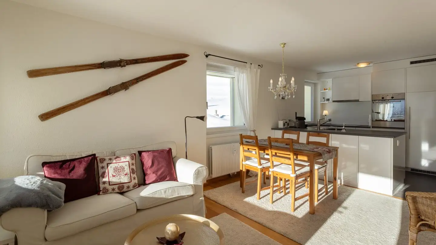 Appartement à louer - Via Veglia 30, 7503 Samedan