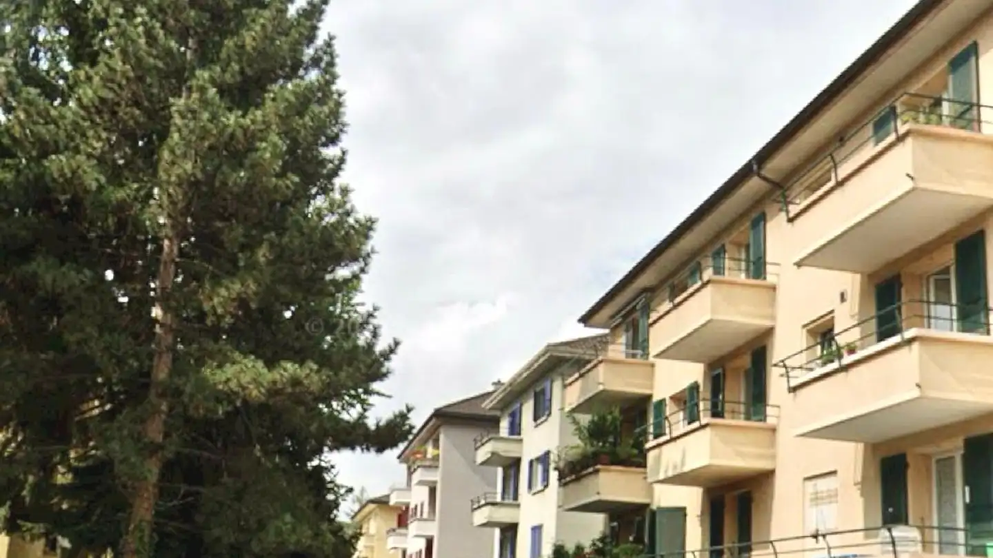 Outdoor parking space for rent - Rue Du Chasselas 18, 2034 Peseux