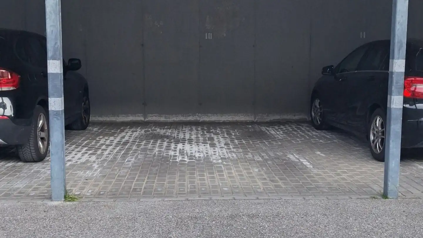 Outdoor parking space for rent - Via Fontanone 27, 6982 Agno