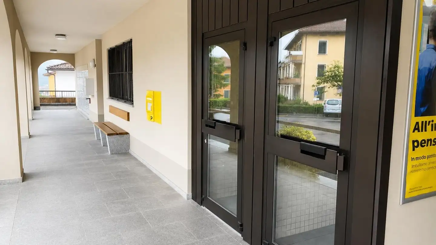 Vitrine à louer - Via Della Posta, 6934 Bioggio