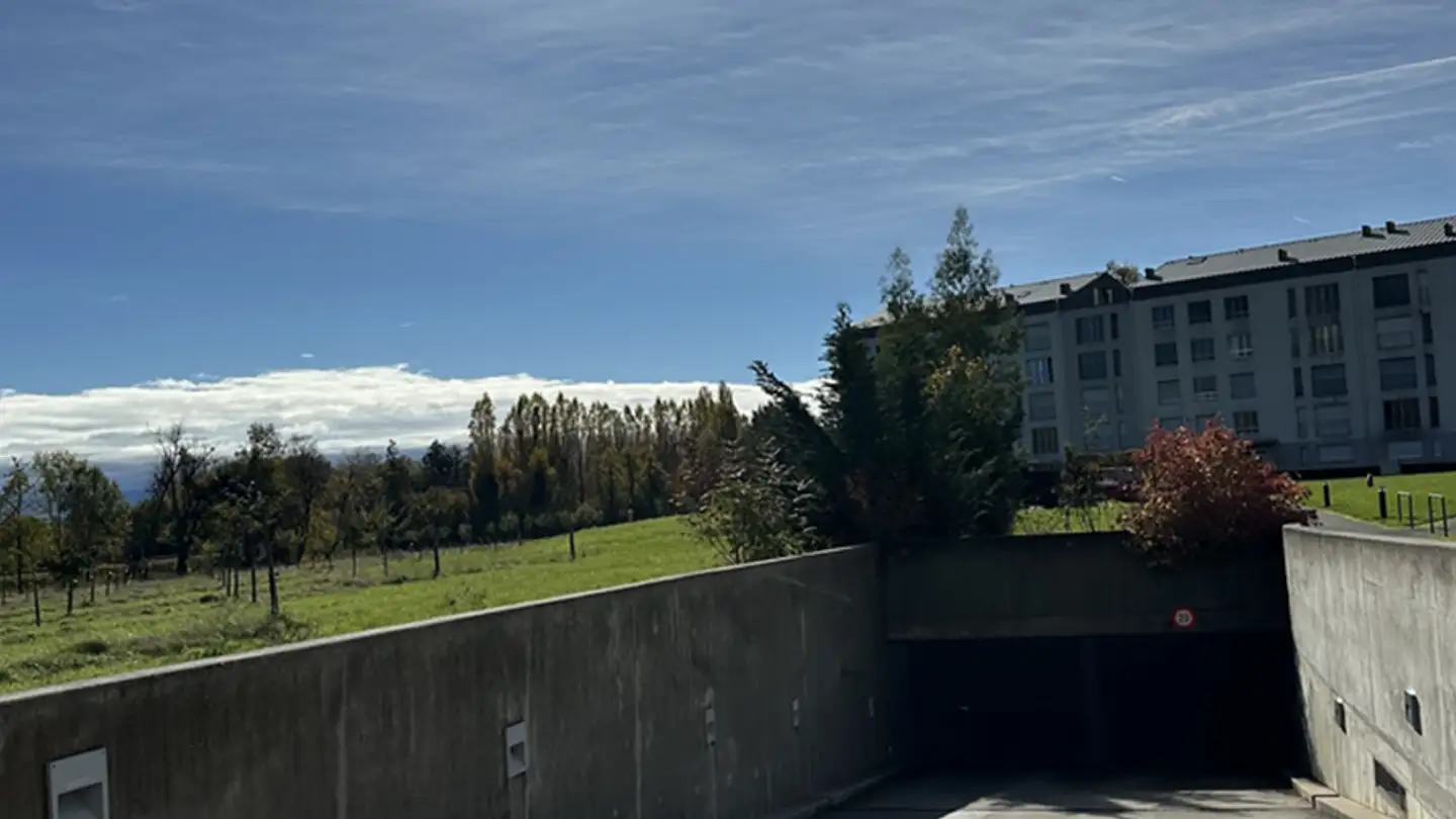 Parkplatz im Freien mieten - Avenue du Jura 50, 1180 Rolle - Foto 3