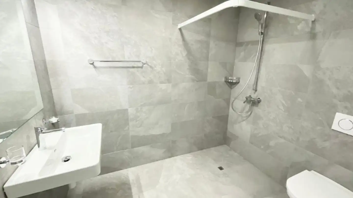 Appartement à louer - Rue de la Gare 28, 2720 Tramelan - Photo 3