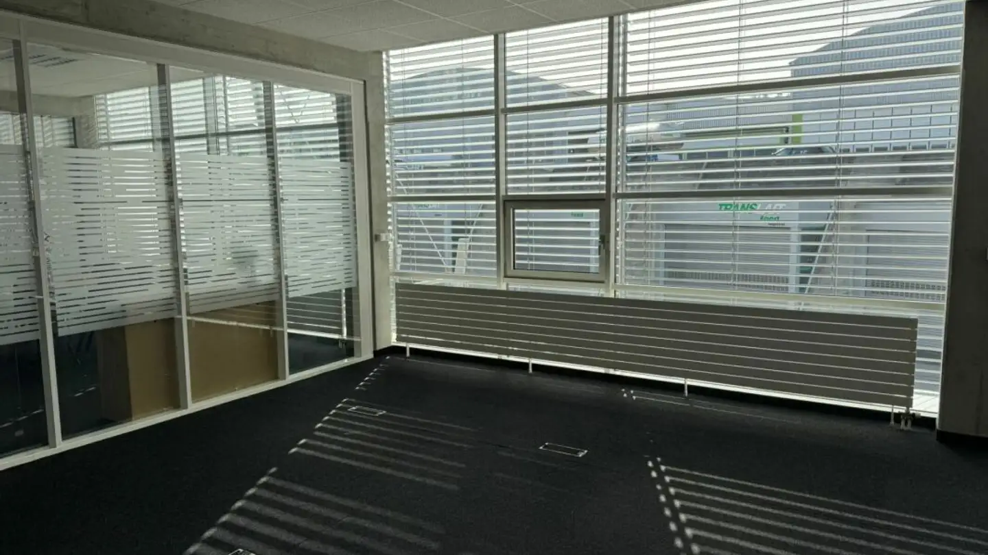 Bürofläche mieten - Route André Piller, 1720 Corminboeuf - Foto 2