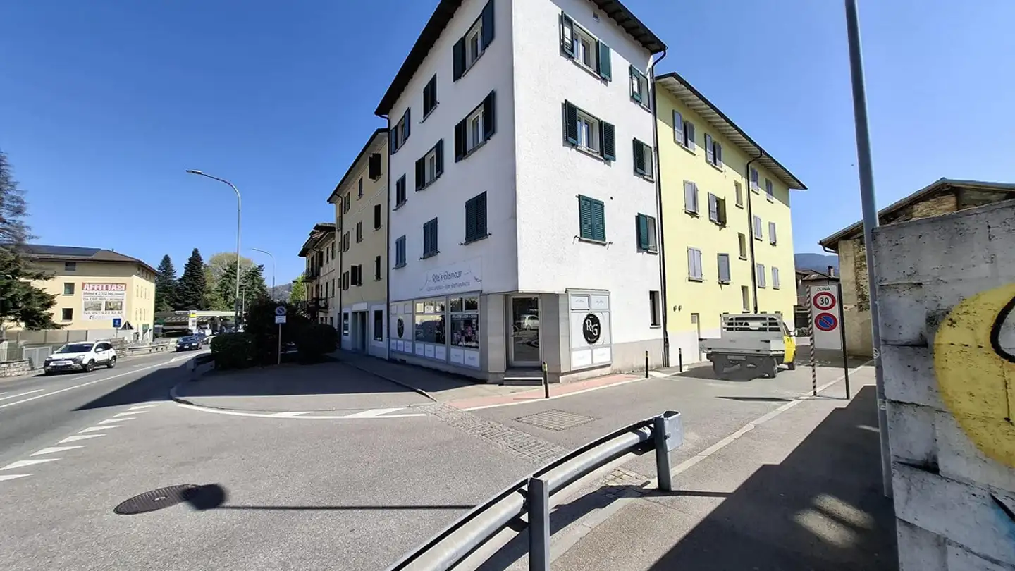 Residential building for sale - 6983 Magliaso