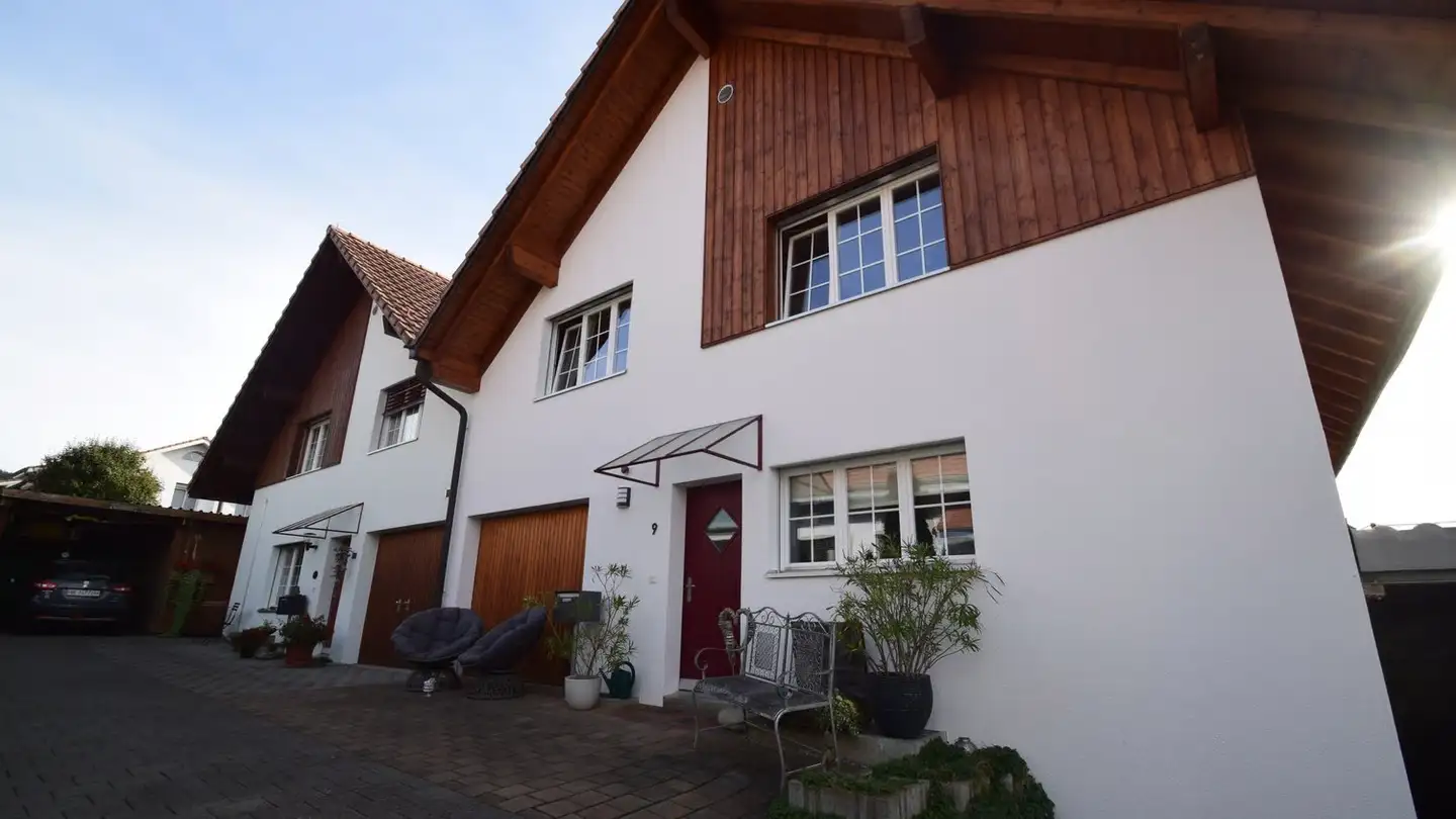 Semi-detached house for rent - Bifang 9, 3267 Seedorf BE