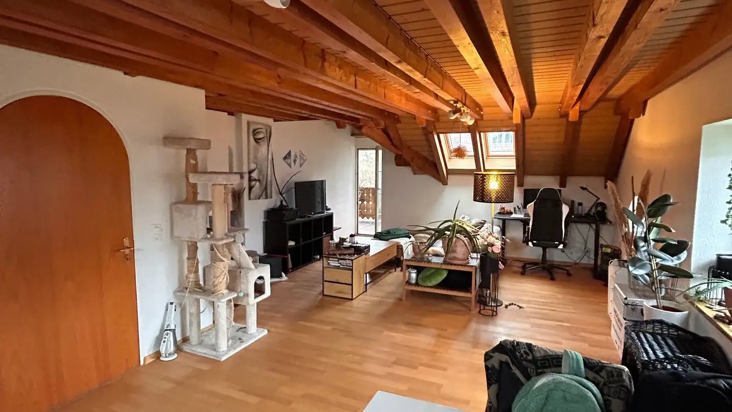 Dachgeschosswohnung mieten - Dorfstrasse 32, 5405 Dättwil AG