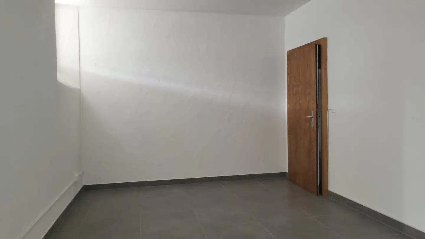 Office space for rent - Avenue De La Gare 48, 1880 Bex - Photo 3