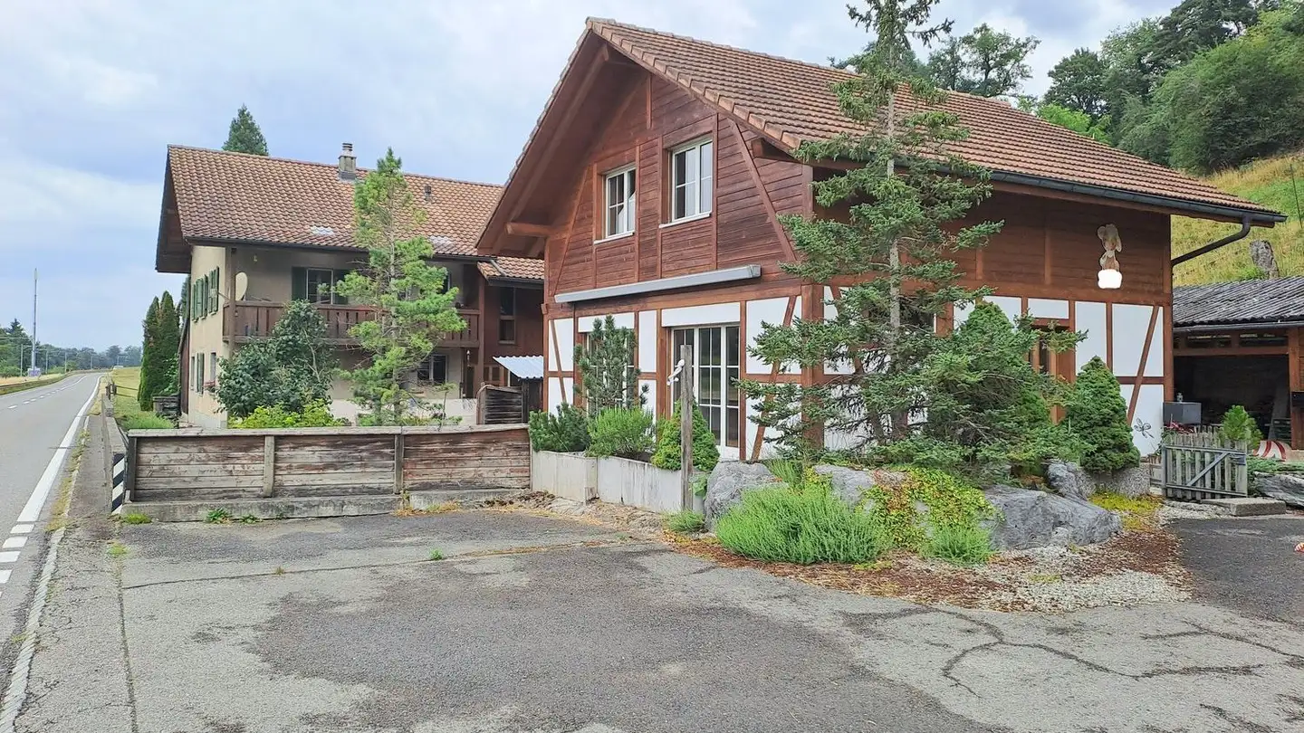 Single house for rent - Laupenstrasse 82, 3176 Neuenegg