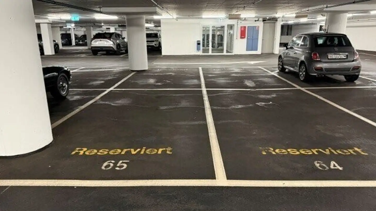 Place de parking souterraine à louer - Bahnhofstrasse 86, 5000 Aarau - Photo 3