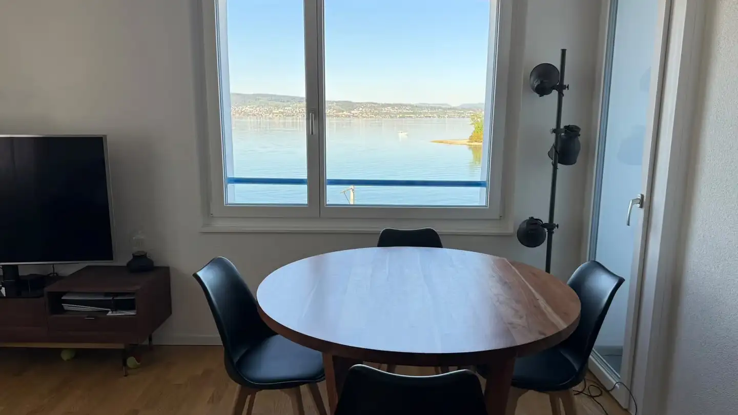 Wohnung mieten - Seestrasse 18, 8806 Bäch SZ