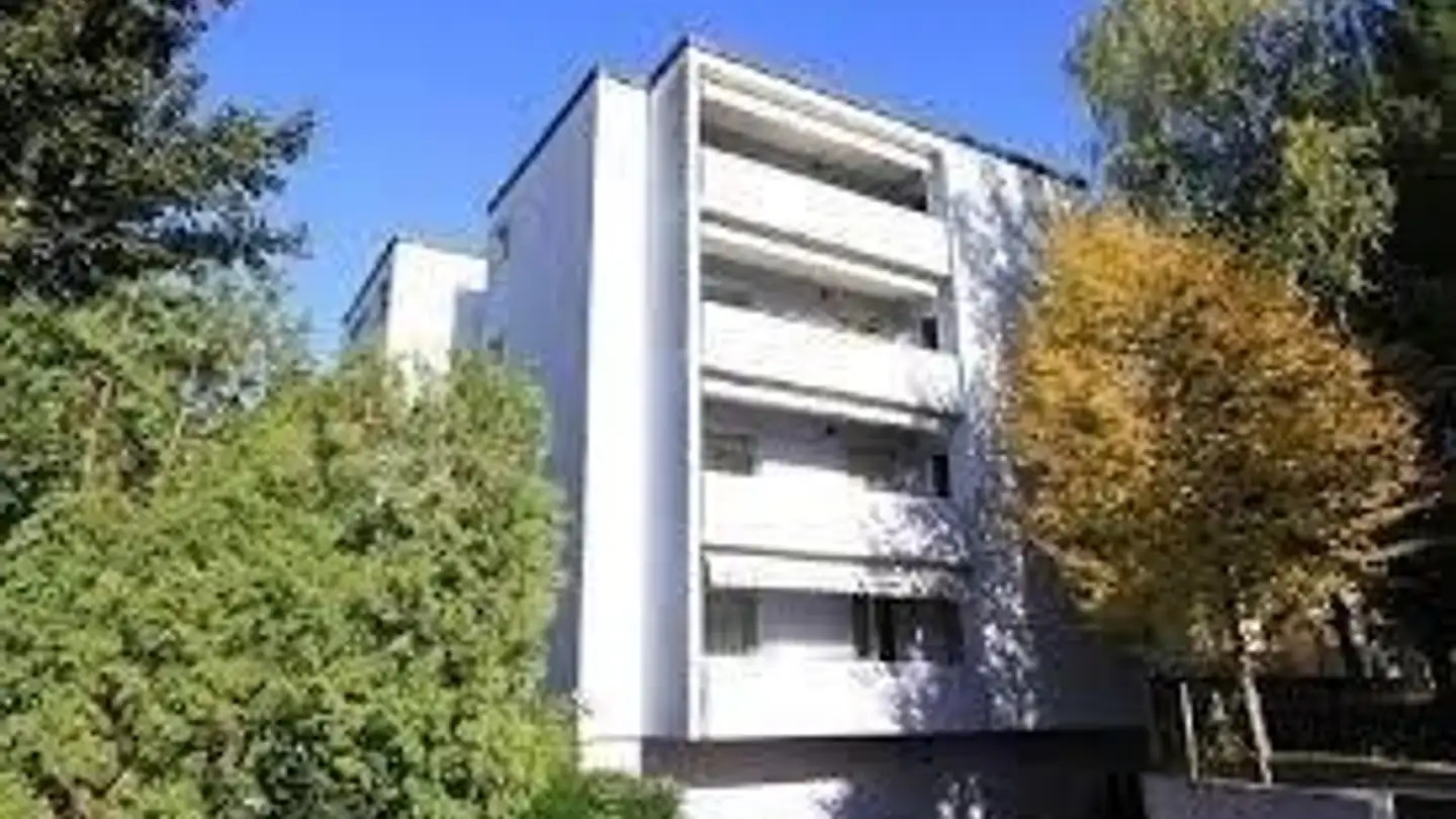 Place de parking souterraine à louer - Riethofstrasse 10c, 8152 Glattbrugg