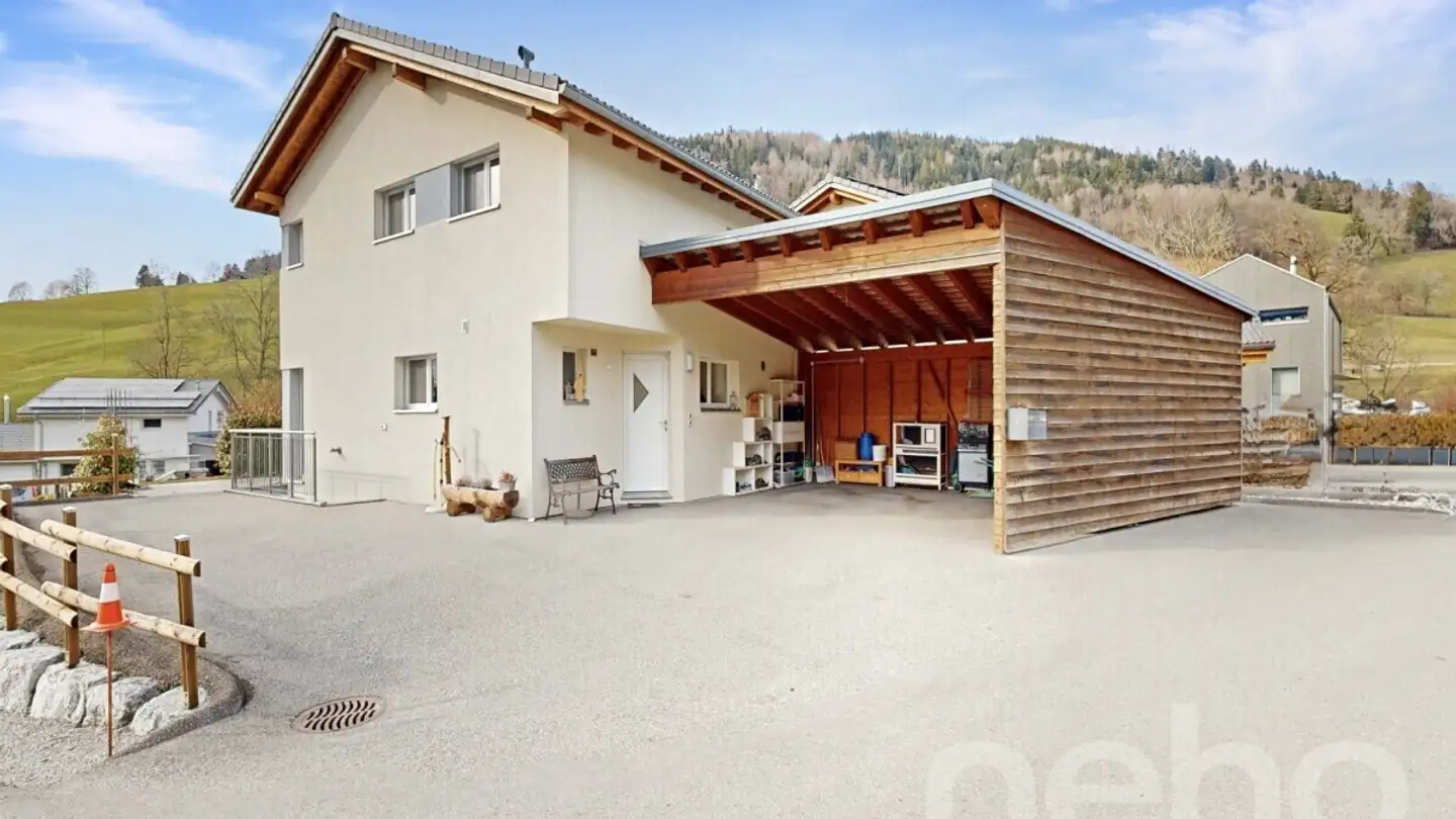 Maison troglodyte à vendre - Sur La Roche, 1634 La Roche FR