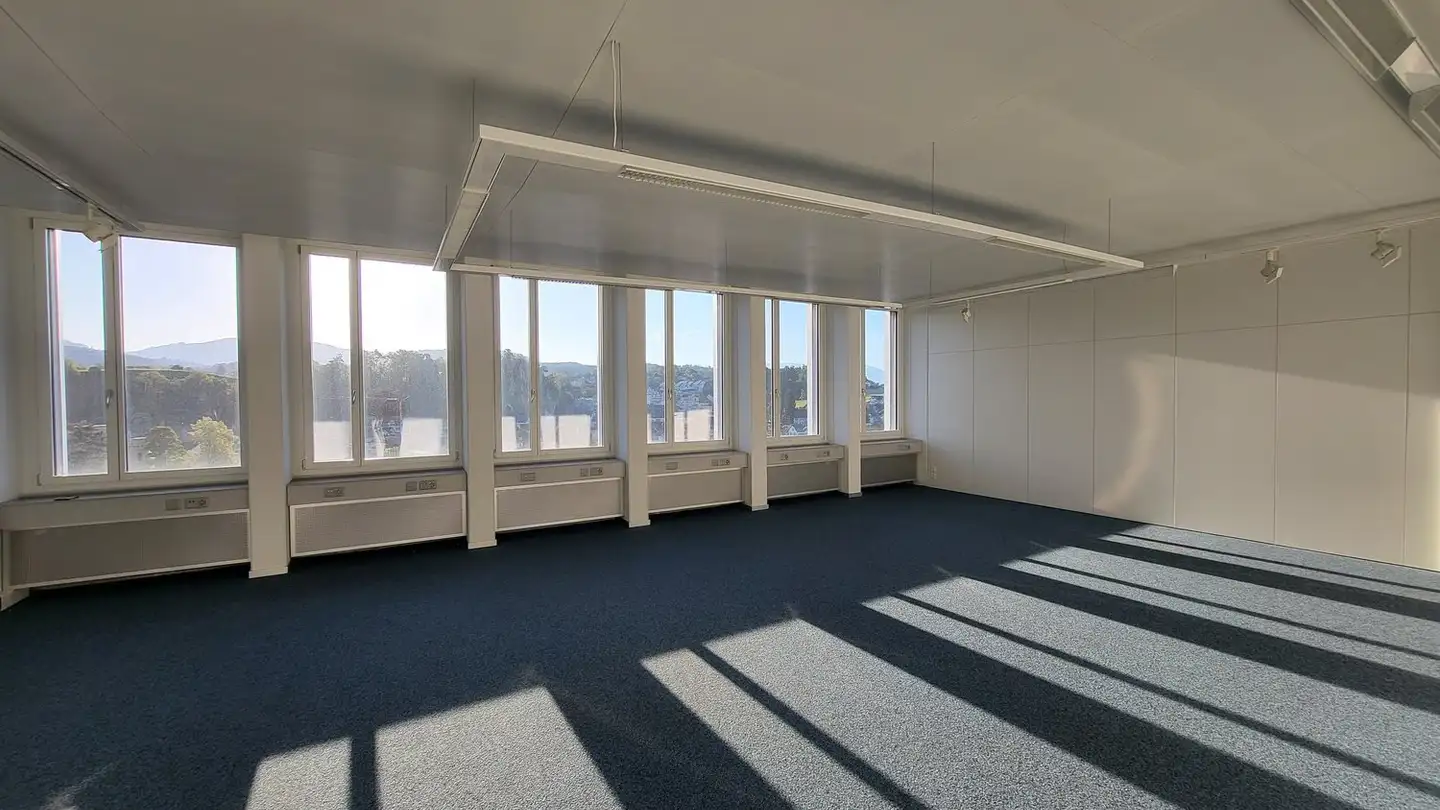 Bureau à louer - Joweid Zentrum 1, 8630 Rüti ZH - Photo 4