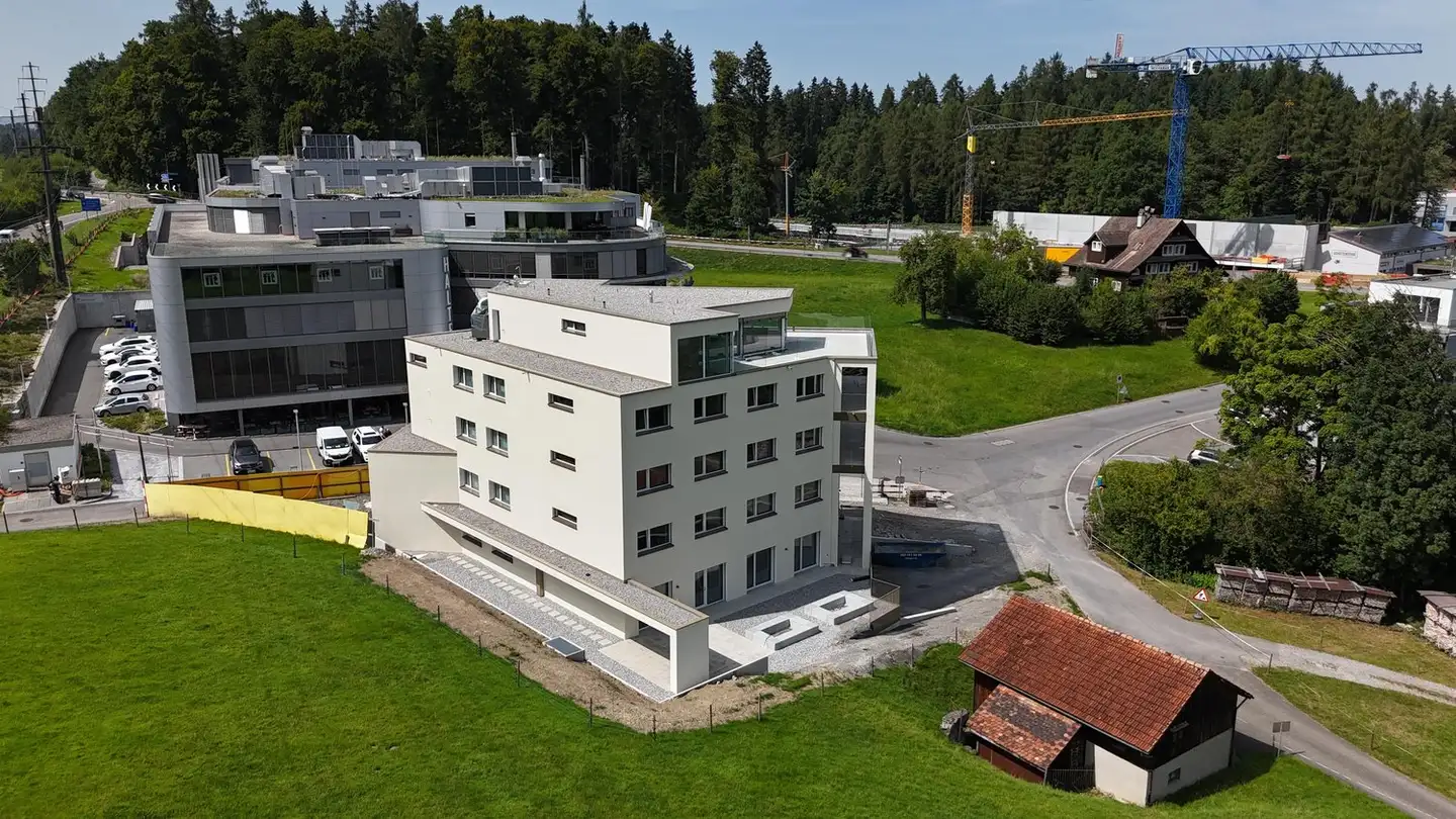 Grande magazzino in affitto - Summelenweg, 8808 Pfäffikon SZ - Photo 3