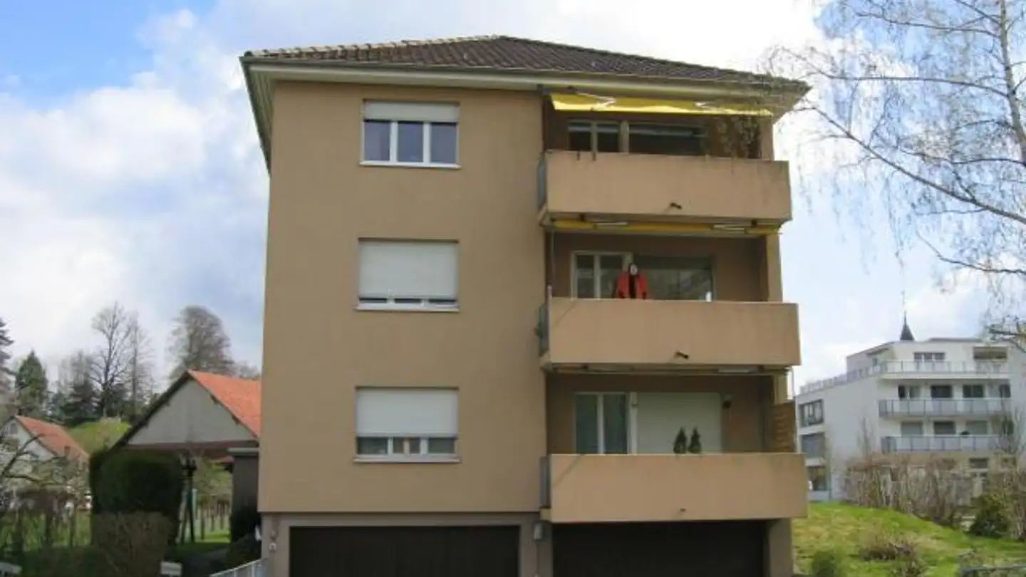 Single garage for rent - 8610 Uster