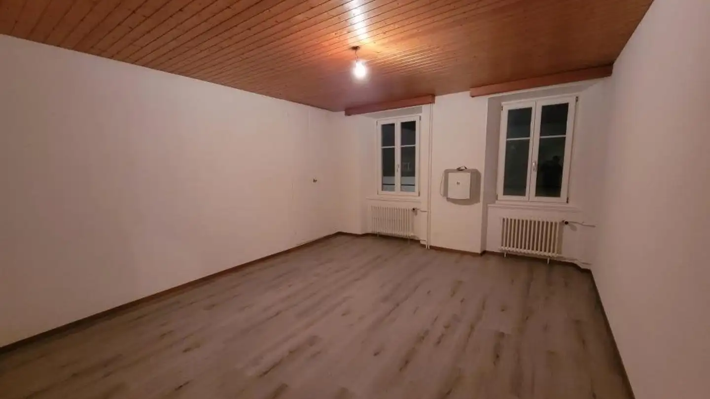 Apartment for rent - 2603 Péry