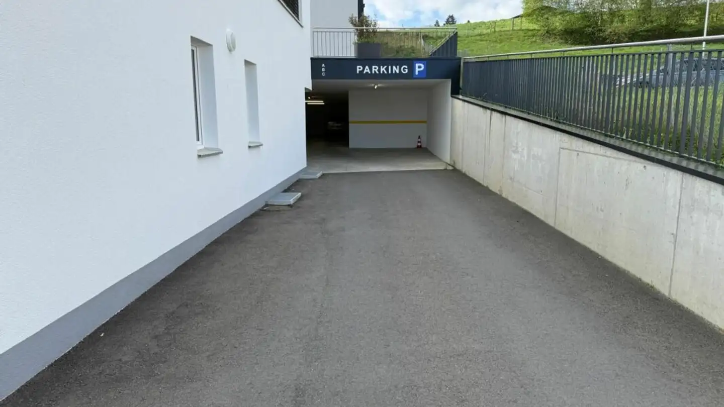 Bureau à louer - Zone Industrielle D'in-Riaux 34, 1728 Rossens FR