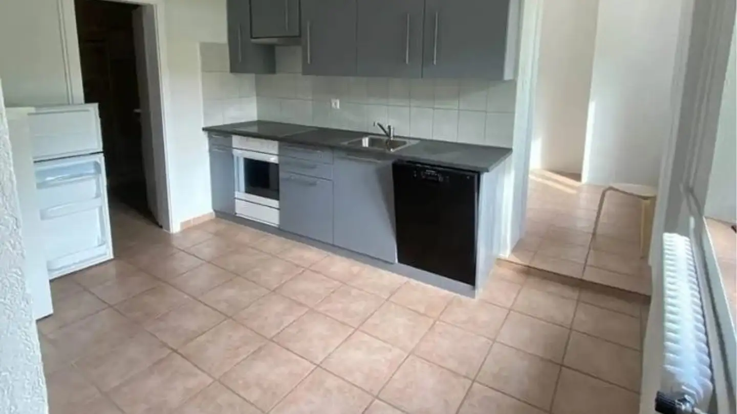 Appartamento in affitto - Rue De La Golaye 8, 2112 Môtiers NE - Photo 3