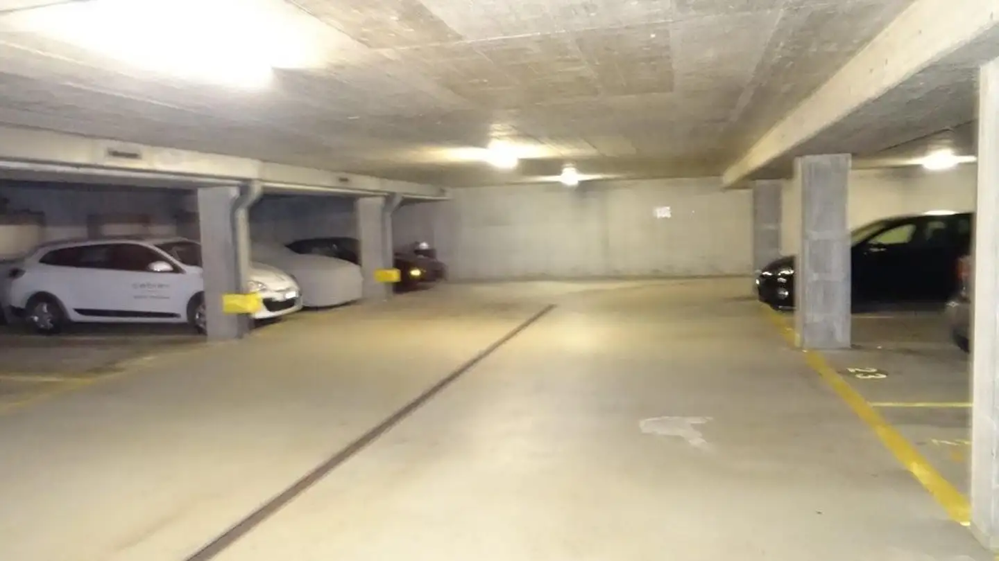Underground parking space for rent - Im Oberdorf 10, 8602 Wangen b. Dübendorf