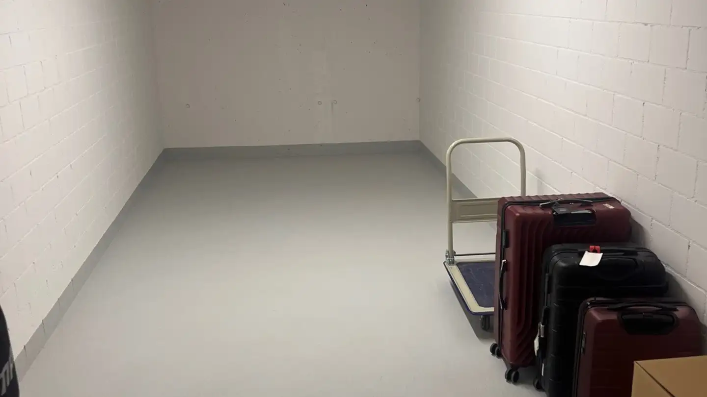 Commercial à louer - Sandgrubenstrasse 11, 8330 Pfäffikon ZH