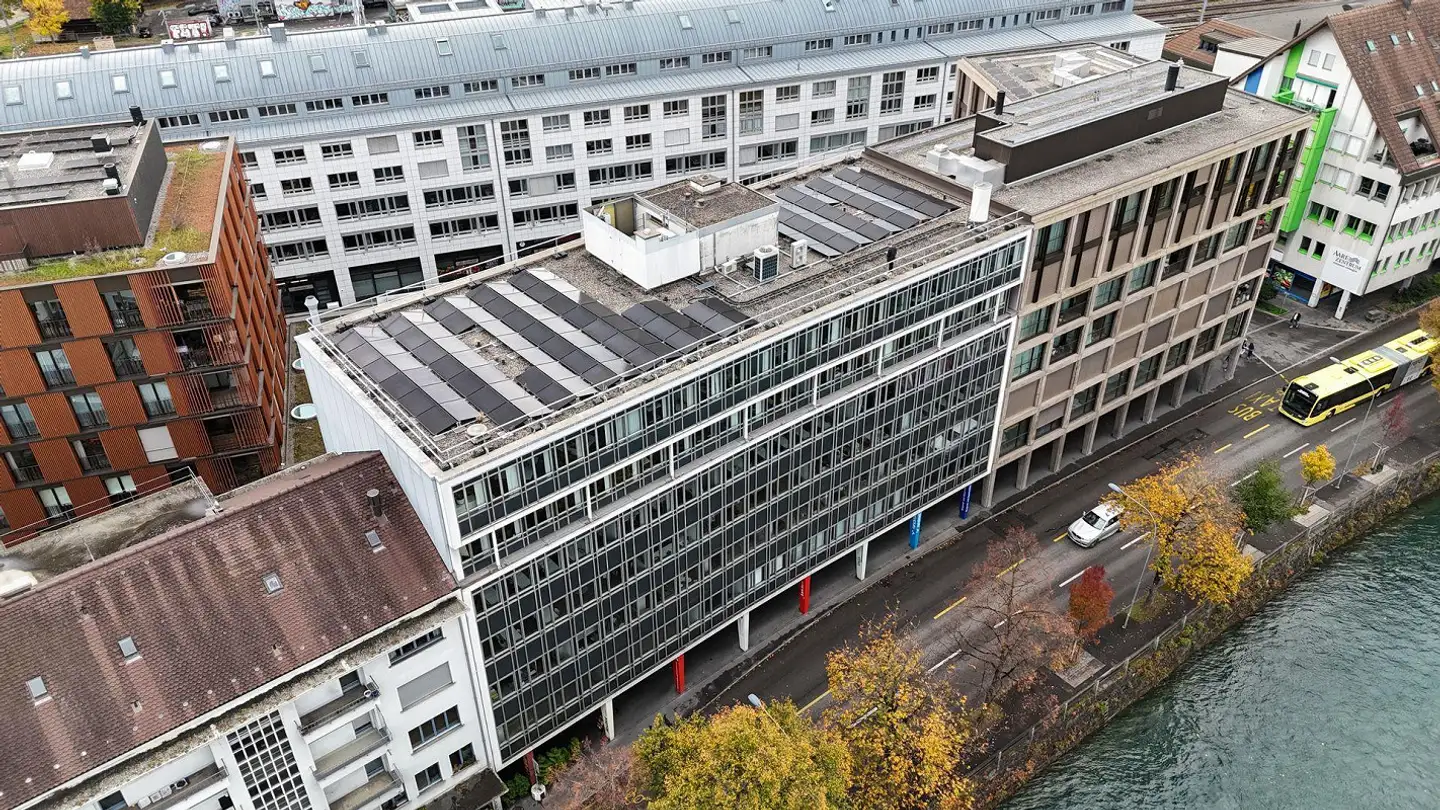 Commercial à louer - Aarestrasse 38b, 3600 Thun