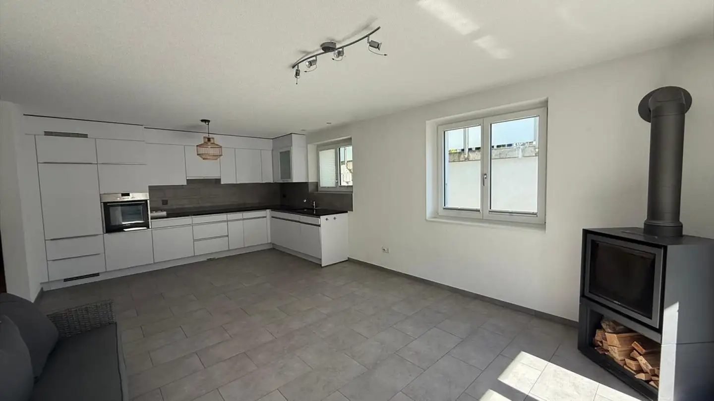 Appartamento in affitto - Rue Du Chalet 8, 2710 Tavannes - Photo 2