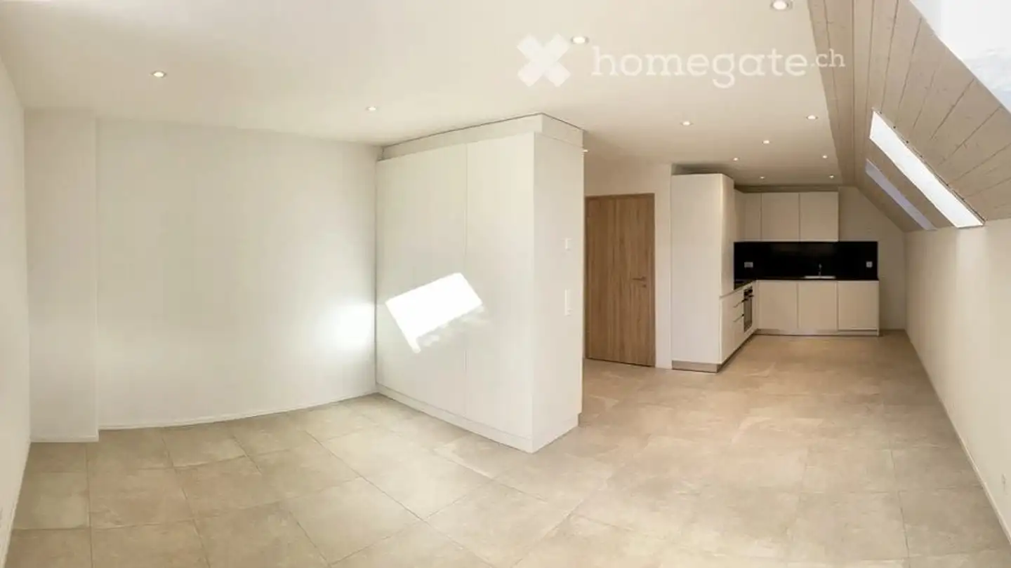 Apartment for rent - Rue Du Marché 8, 2300 La Chaux-de-Fonds - Photo 2