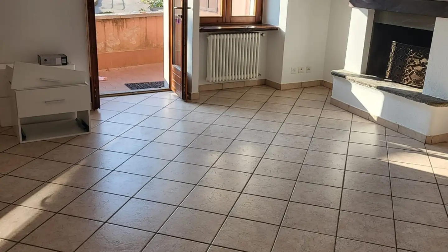 Apartment for rent - 6956 Lopagno